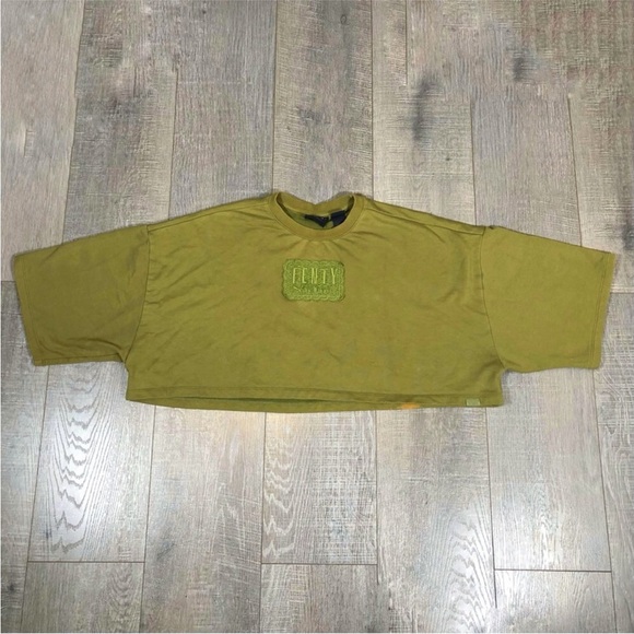 Puma Women’s Crop Top Sweatshirt Size S/P - Picture 1 of 10